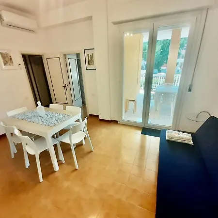 M306 - Marcelli, Trilocale Con Ampio Terrazzo, A 150 Metri Dal Mare Marcelli