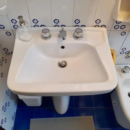 M306 - Marcelli, Trilocale Con Ampio Terrazzo, A 150 Metri Dal Mare * Marcelli